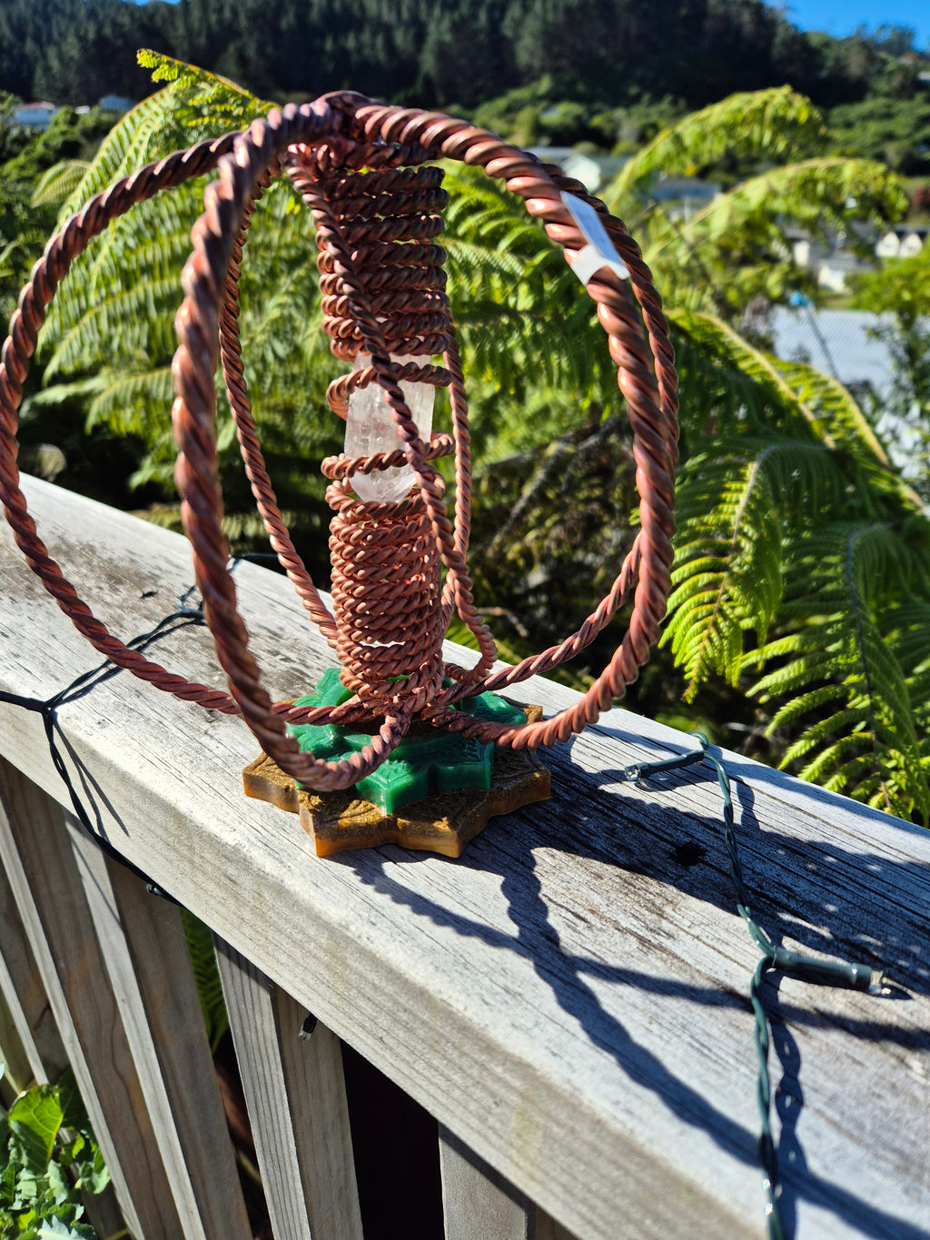 1/2 Royal Cubit Harmoniser with Green And Gold Stand