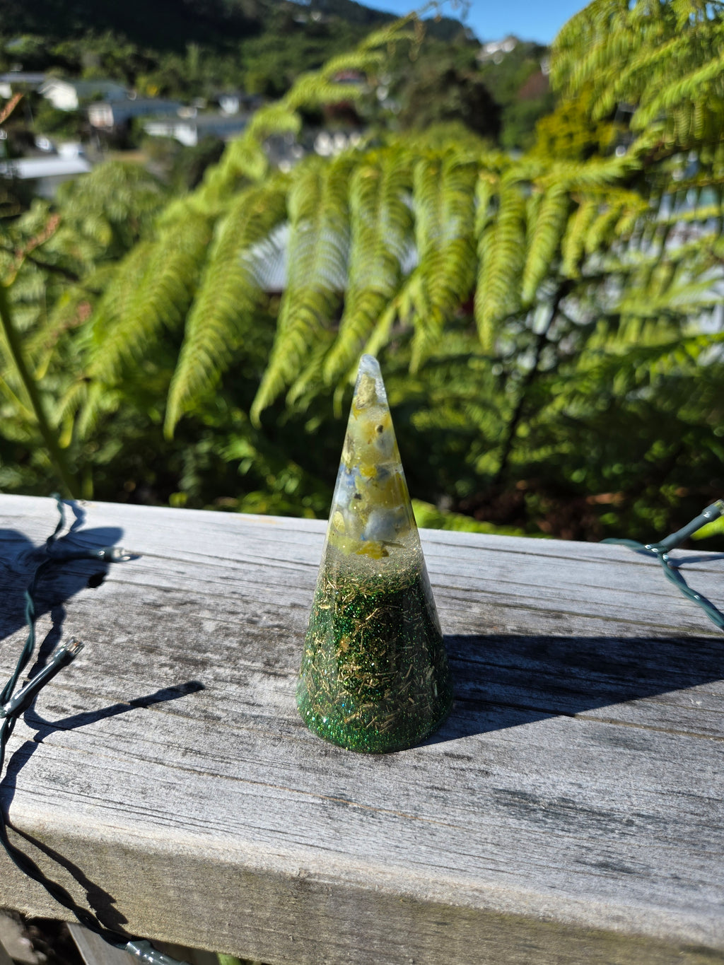 Green Glitter Orgonite Cone with Serpentine & Blue Kyanite | Handmade Energy Piece